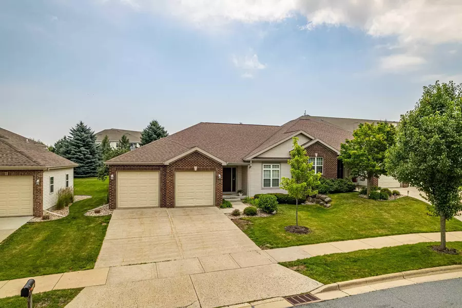 743 Cricket Lane, Middleton, WI 53562