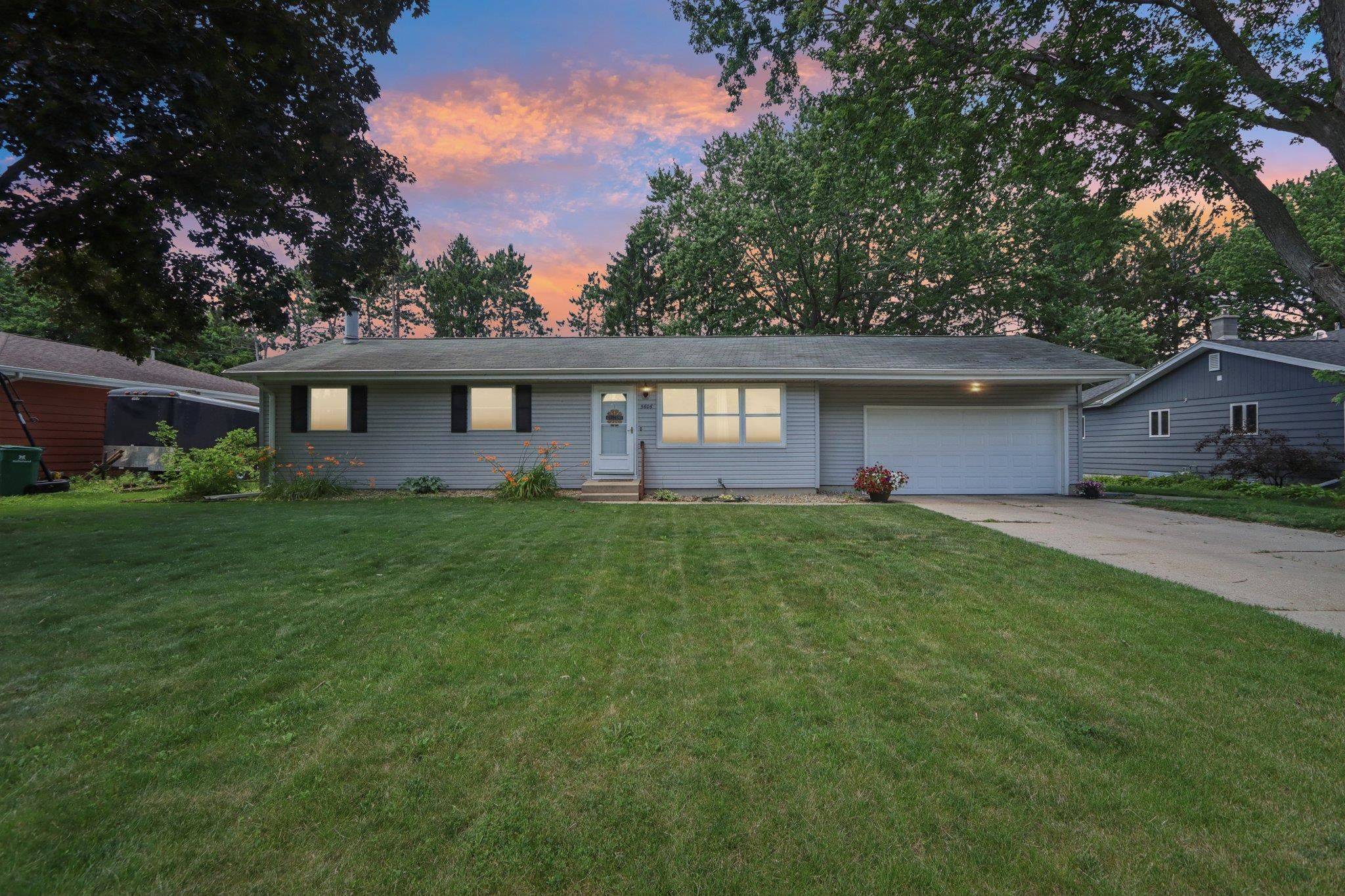 5606 Alben Avenue, Mcfarland, WI 53558