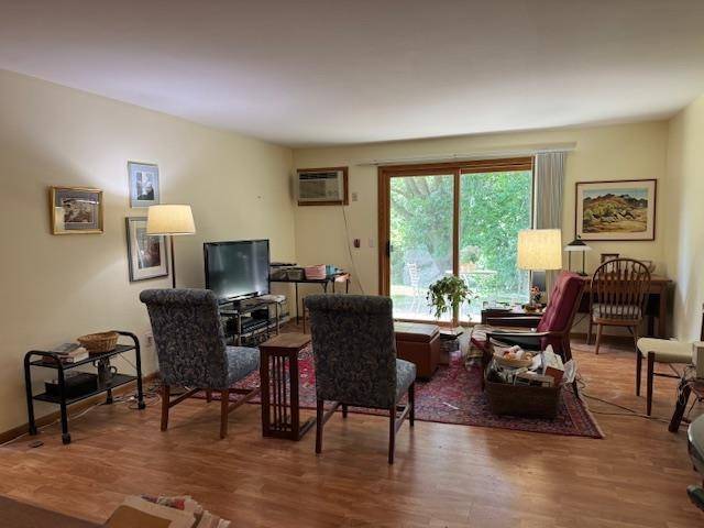 132 Ponwood Circle #D, Madison, WI 53717-1170