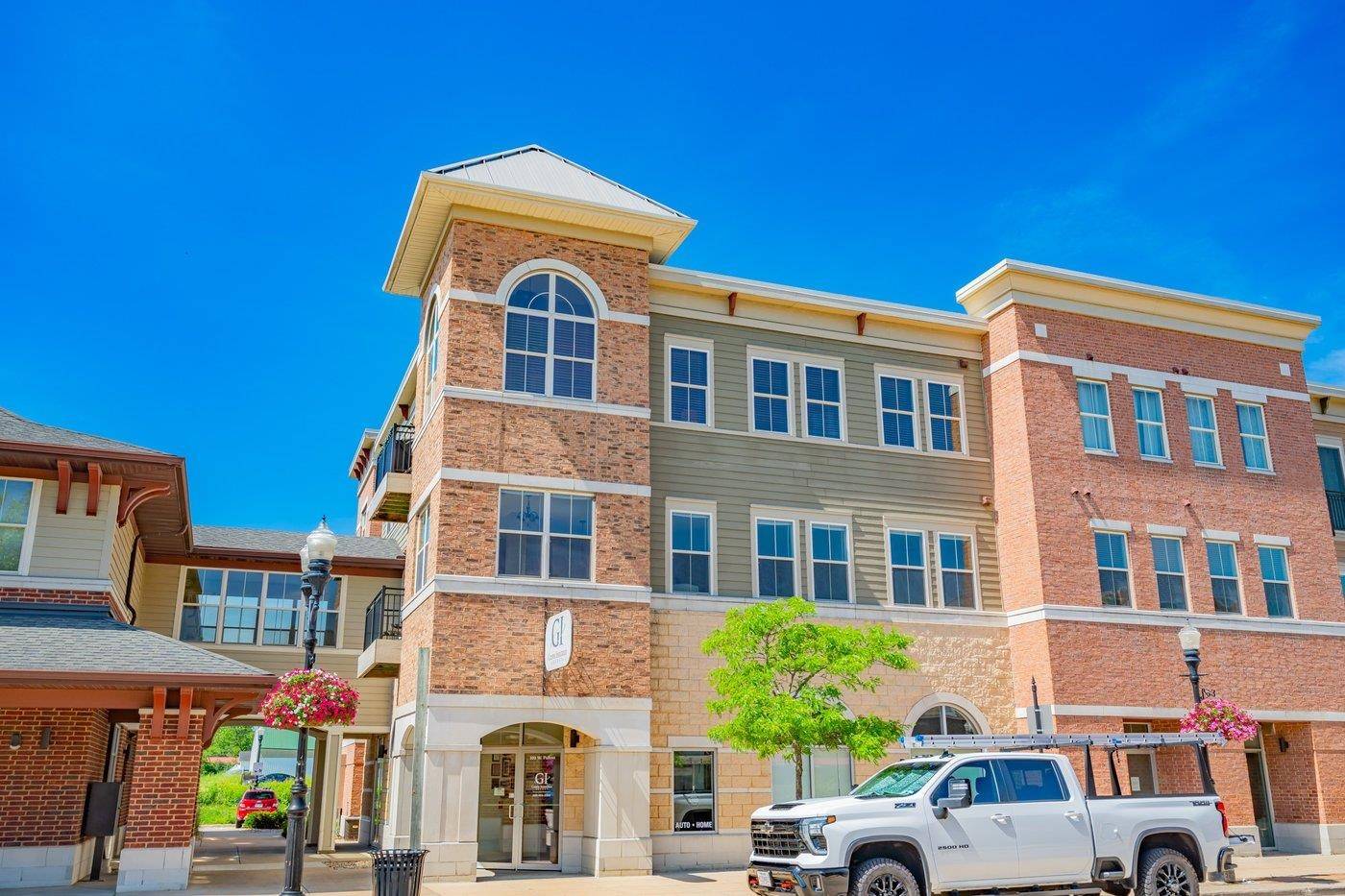 Edgerton, WI 53534,111 W Fulton Street #206