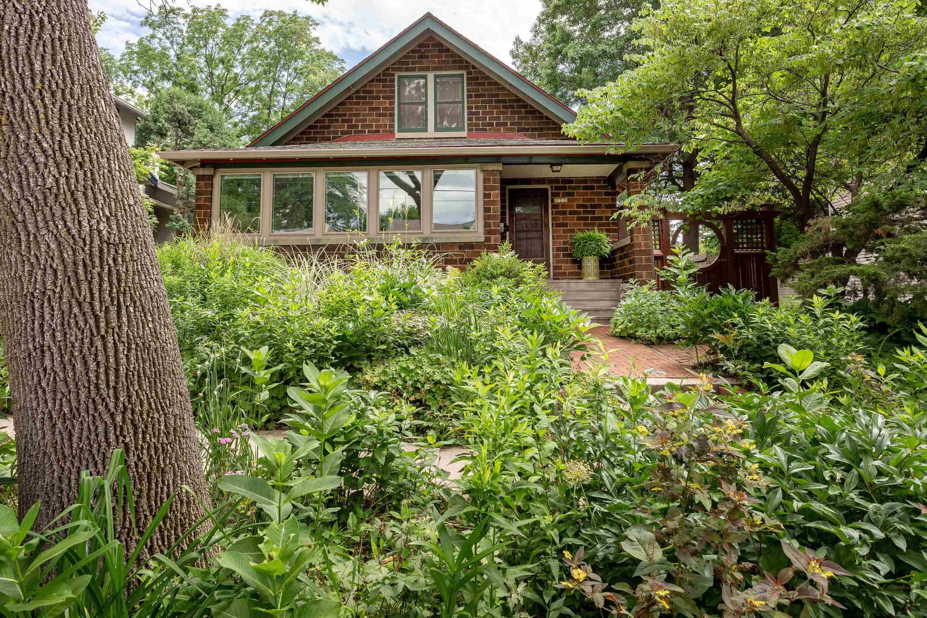 621 Emerson Street, Madison, WI 53715