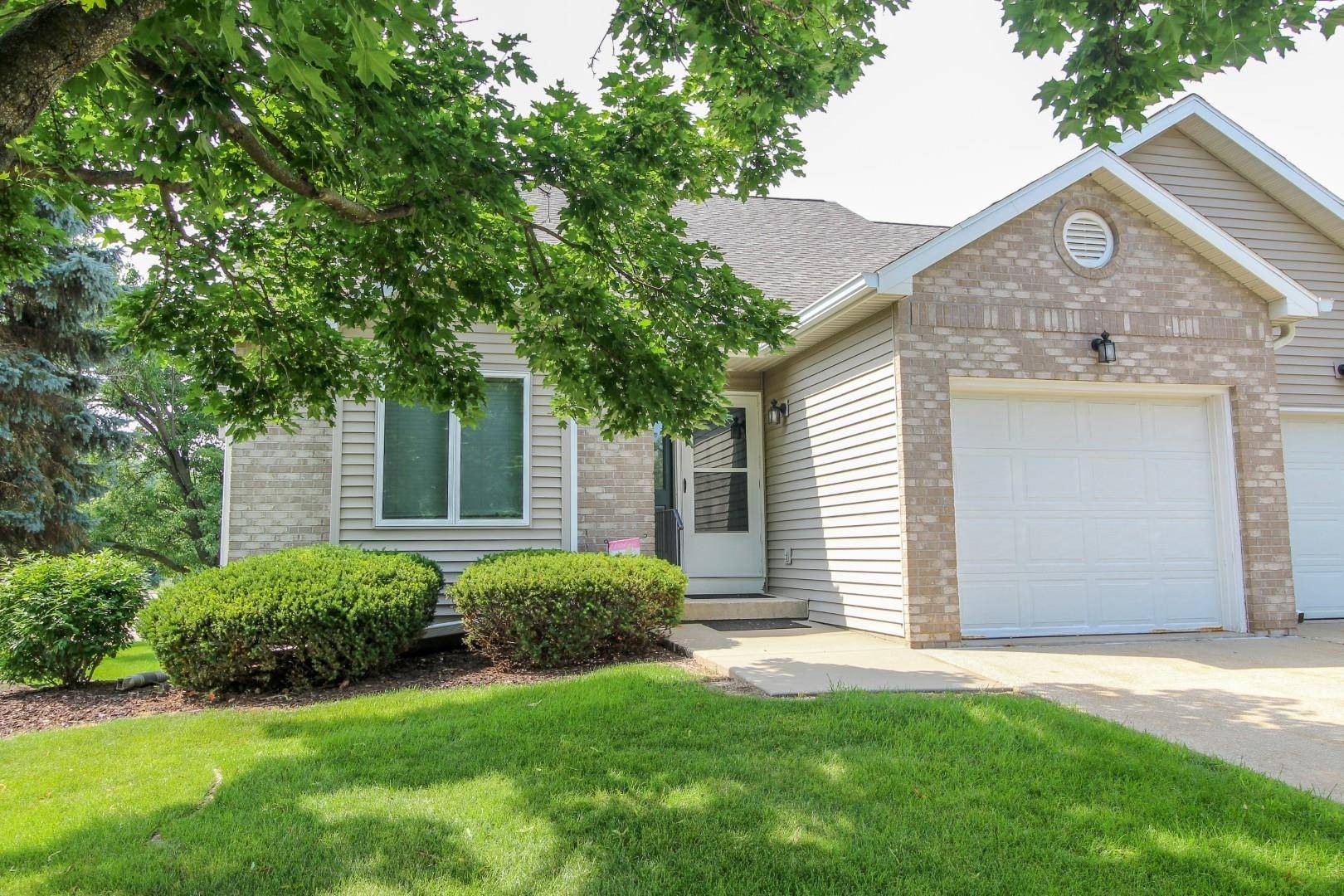 509 Westlawn Drive #1, Cottage Grove, WI 53527