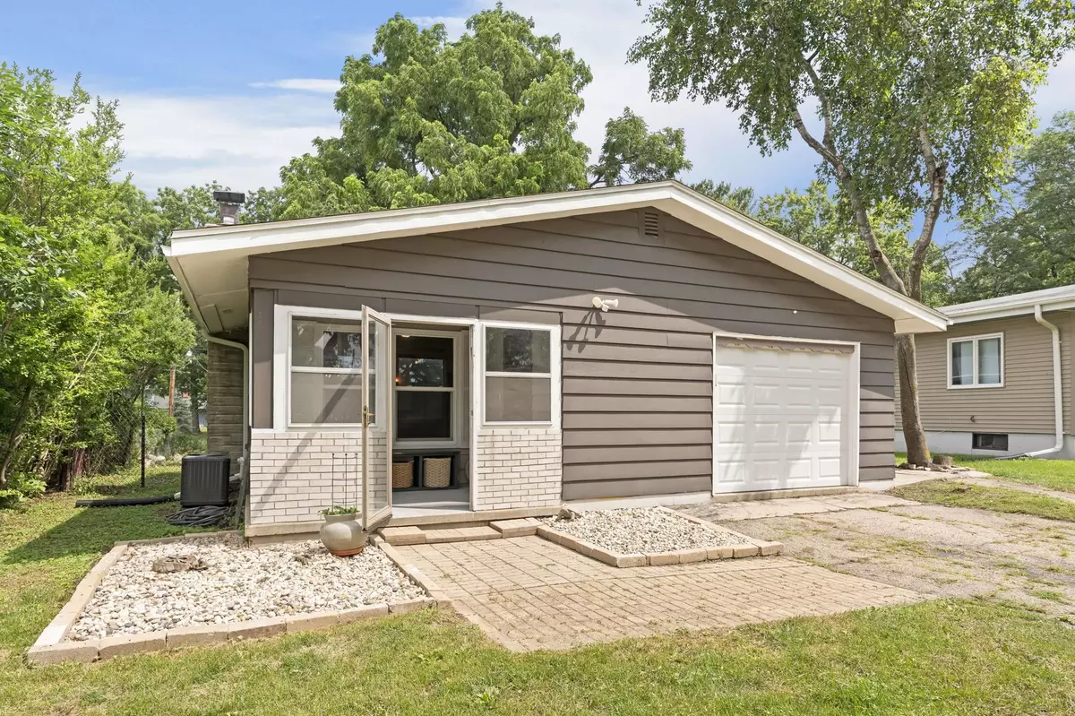 Madison, WI 53713,2202 Lake Point Drive