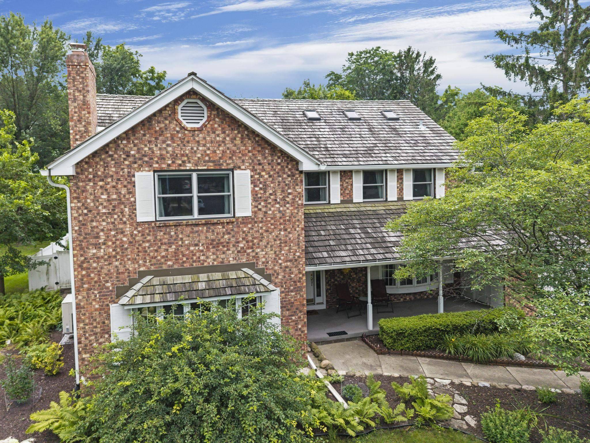 Middleton, WI 53562,7205 Donna Drive