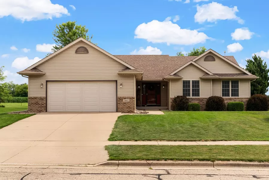 3665 Golden Eagle Drive, Beloit, WI 53511