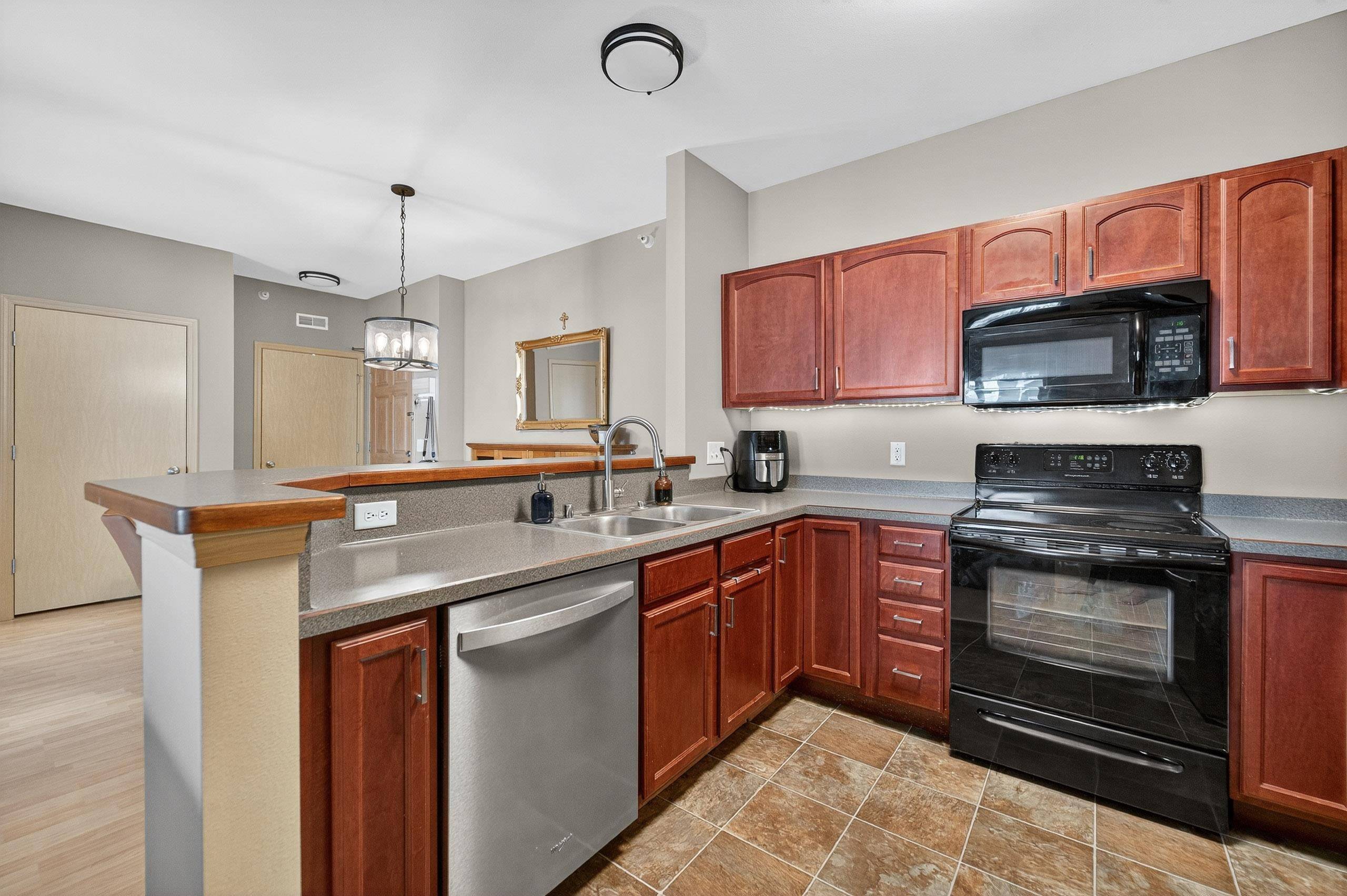 Madison, WI 53719,3848 Maple Grove Drive #313