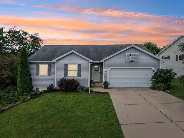 501 Glacier Trail, Mount Horeb, WI 53572