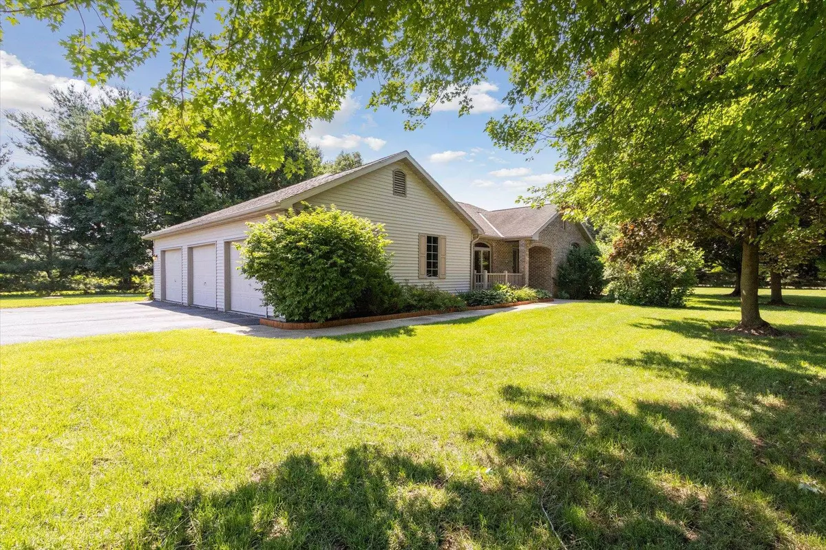 Janesville, WI 53545,3812 N Hickory Drive