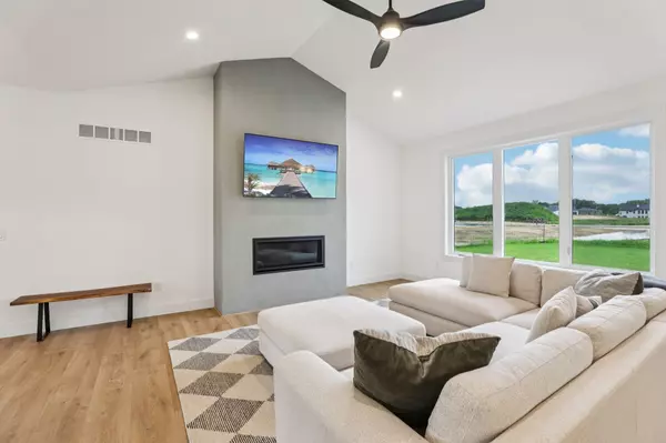 Deforest, WI 53532,7704 Autumn Blaze Trail