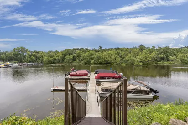 1137 River Road #410, Wisconsin Dells, WI 53965