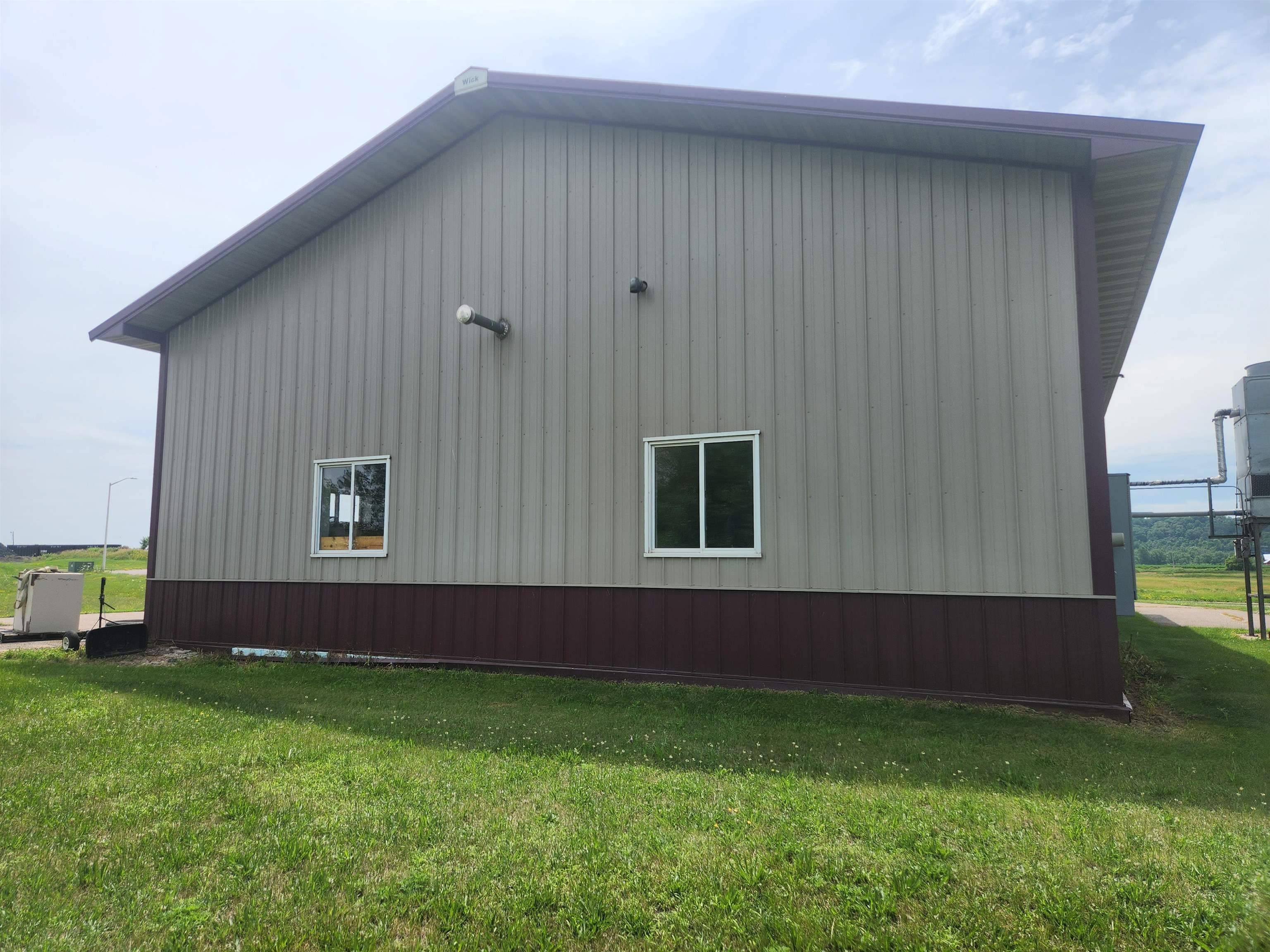 Reedsburg, WI 53959-2104,1215 Fuhrman Drive Drive