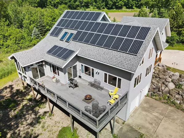 2215 W Ridge Road,  Cottage Grove,  WI 53527