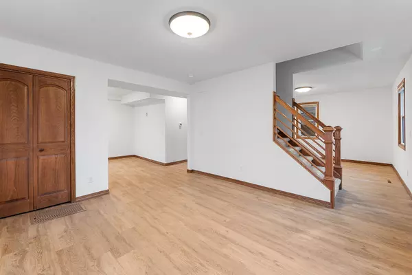 Beaver Dam, WI 53916,325 W Maple Avenue