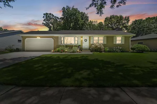 1813 Paso Roble Way, Madison, WI 53716