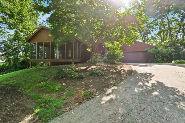6853 Shagbark Court, Madison, WI 53719