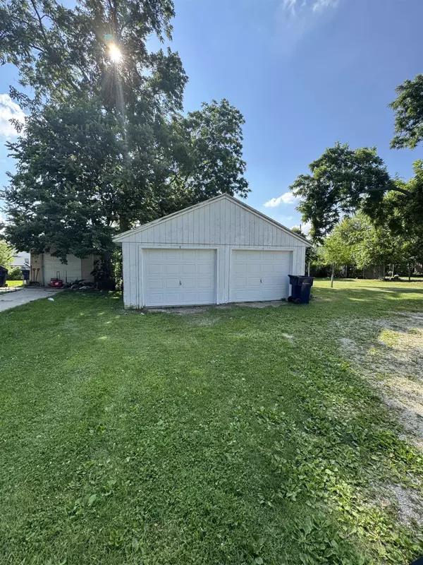 Janesville, WI 53548,473 N Washington Street