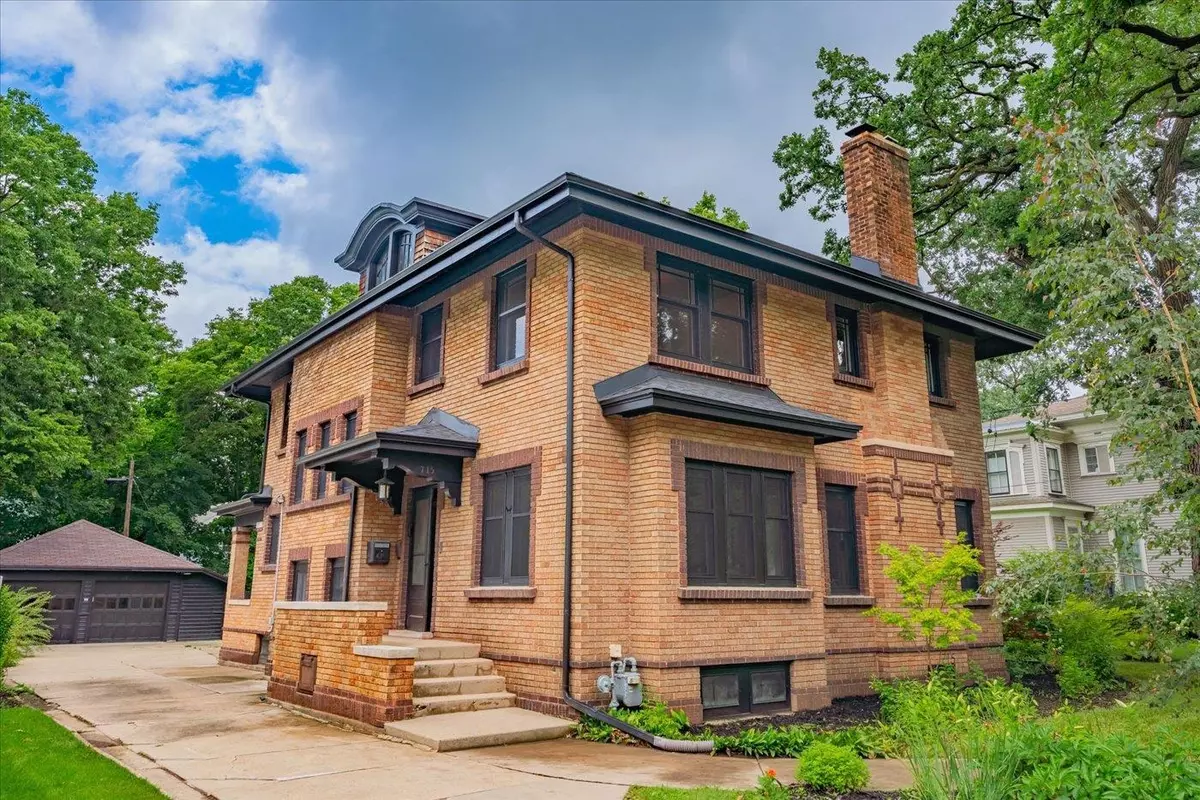 Beloit, WI 53511,715 Park Avenue
