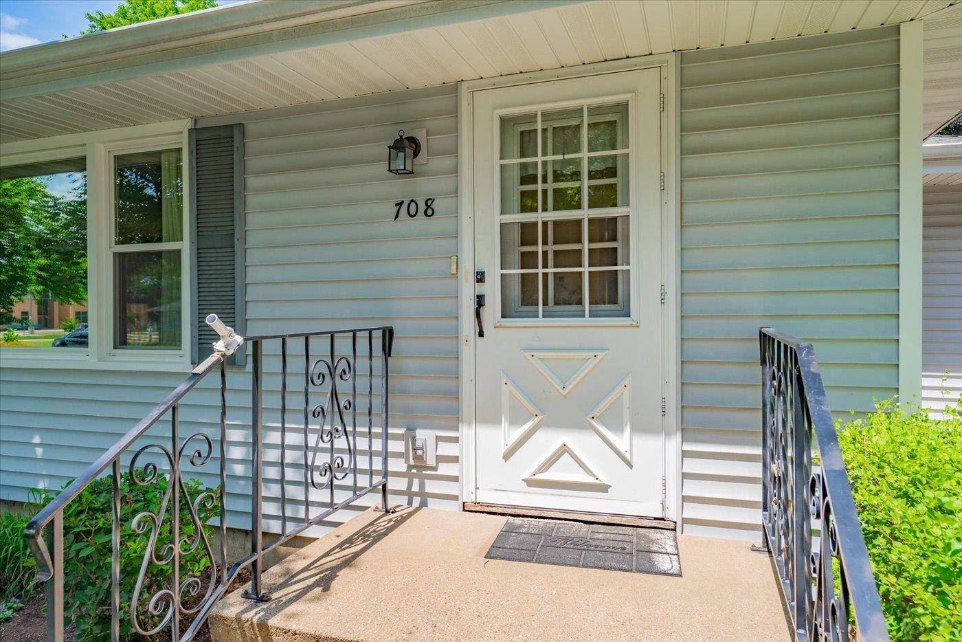 Deforest, WI 53532,708 Columbia Avenue