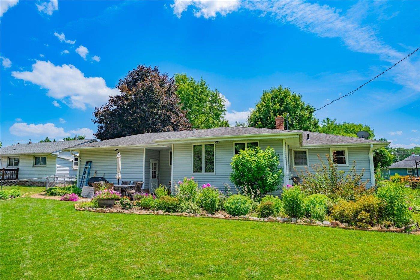 Deforest, WI 53532,708 Columbia Avenue
