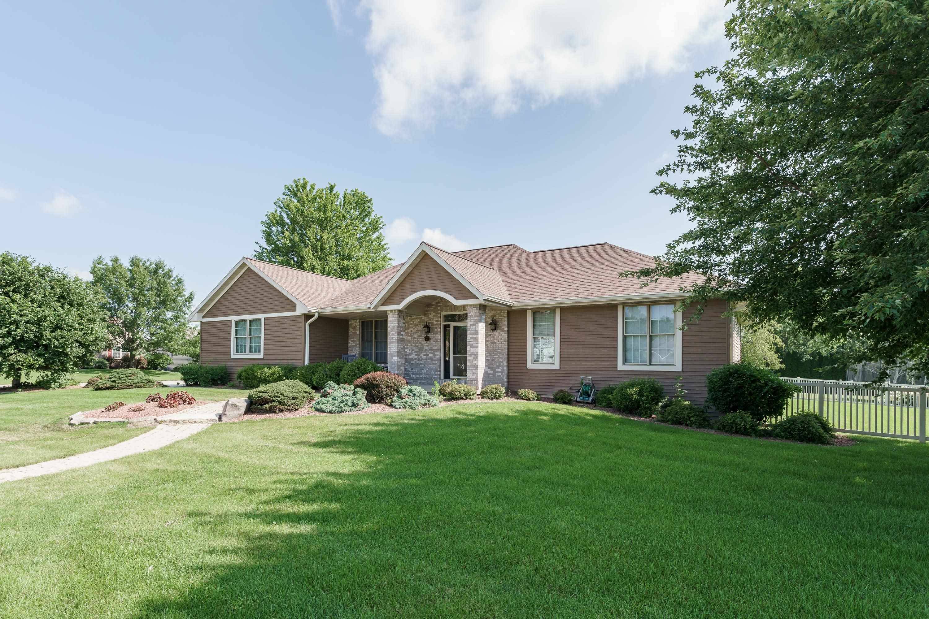 4138 Huntinghorne Drive, Janesville, WI 53546