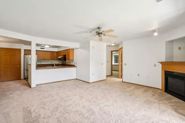 Madison, WI 53718,5360 Congress Avenue #3
