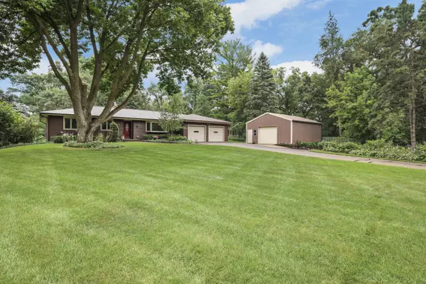 Verona, WI 53593,3454 Hickory Hill Road