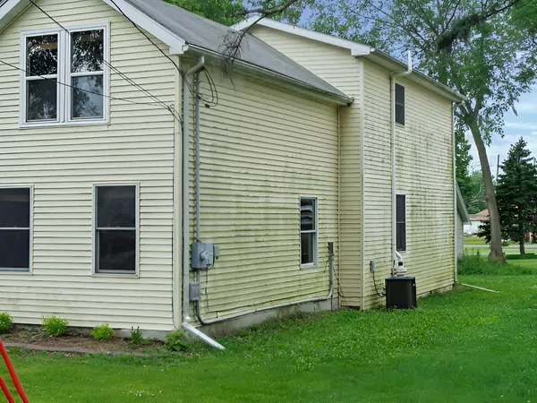Sharon, WI 53585,213 Station Street