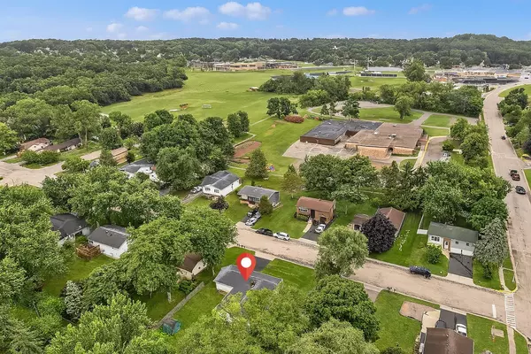 Baraboo, WI 53913,711 Dubois Drive