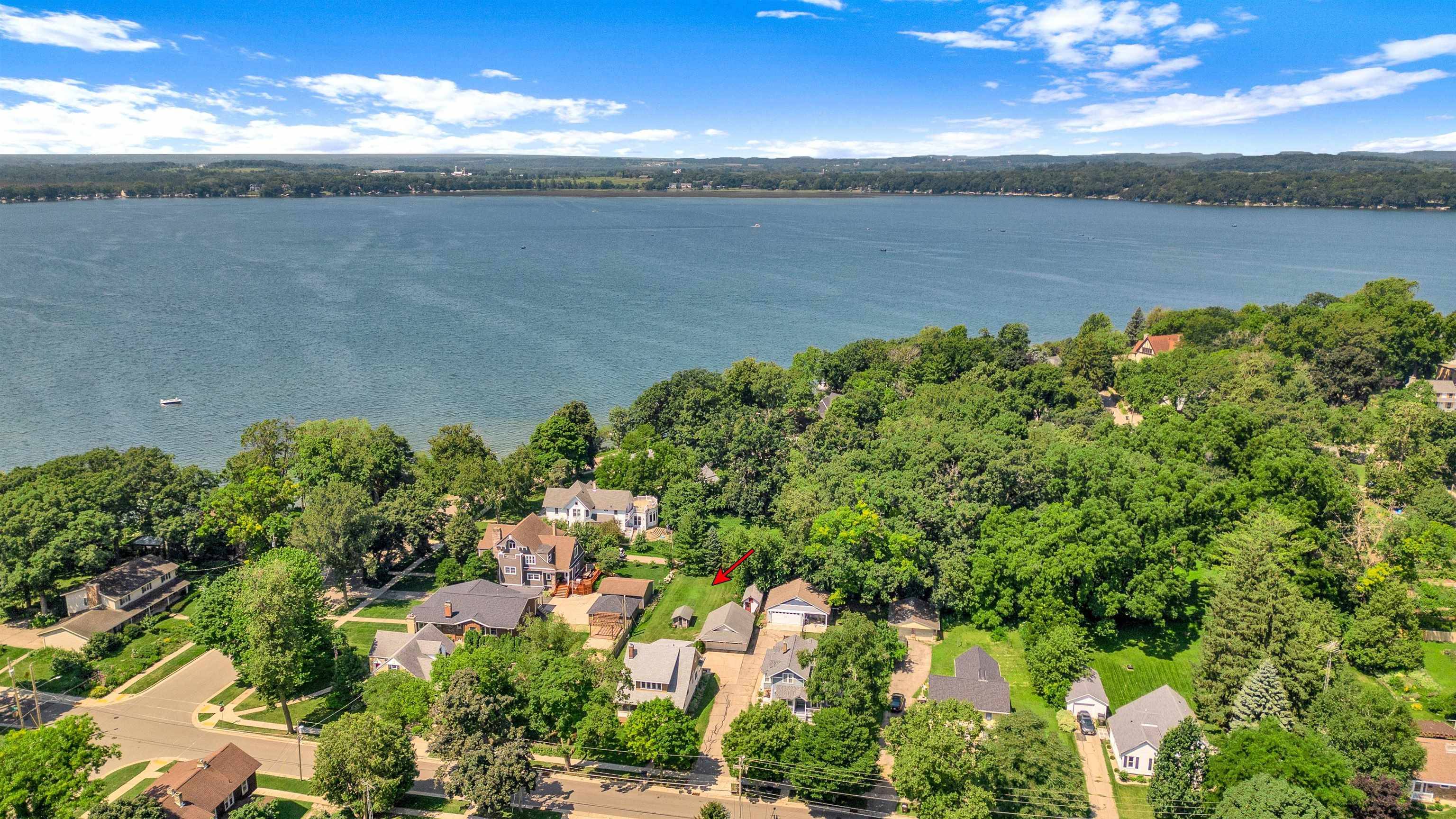 Lake Mills, WI 53551,115 N Ferry Drive