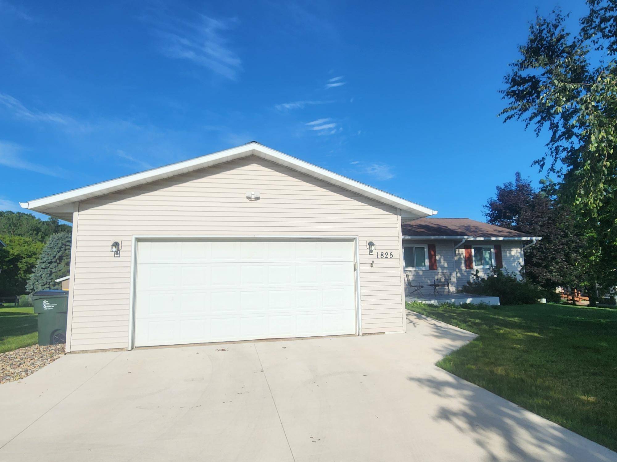 1825 Jessica Lane, Reedsburg, WI 53959-0000