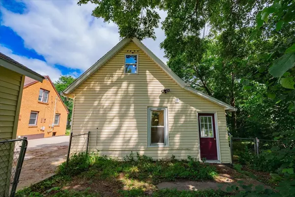 Sun Prairie, WI 53590,152 Union Street