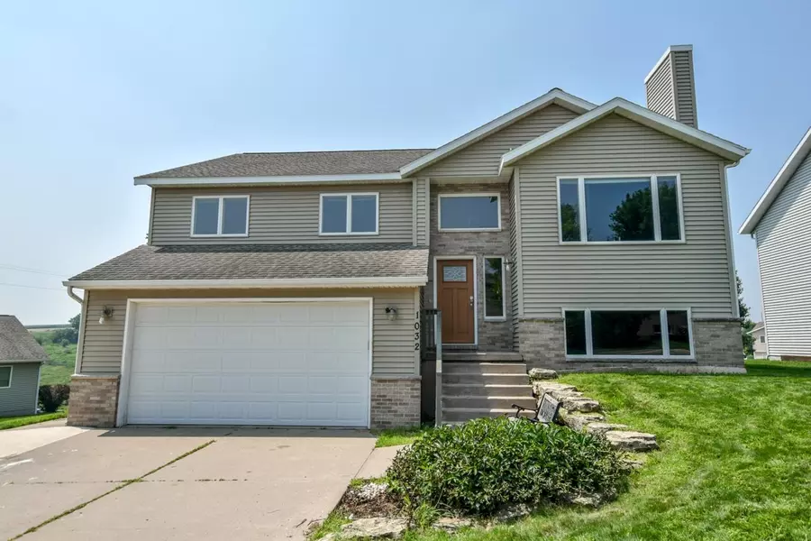 1032 Vista Ridge Drive, Mount Horeb, WI 53572