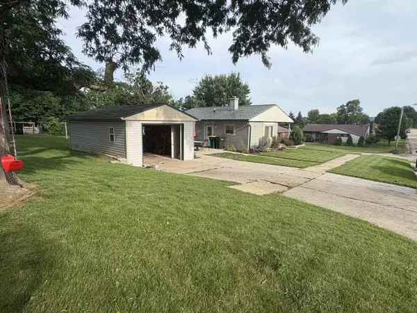 318 11th Avenue, New Glarus, WI 53574