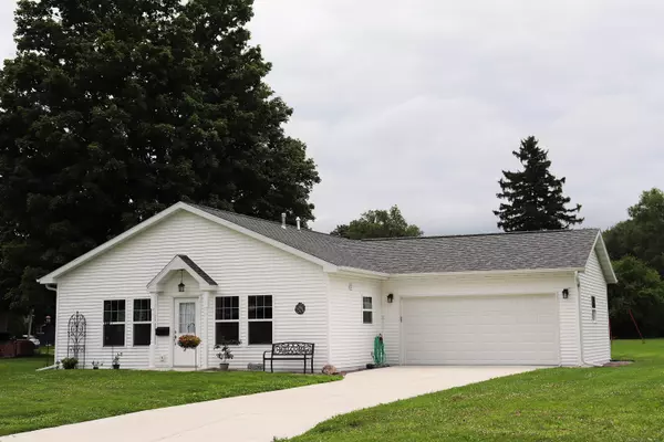 1811 S Wolcott Street, Janesville, WI 53546
