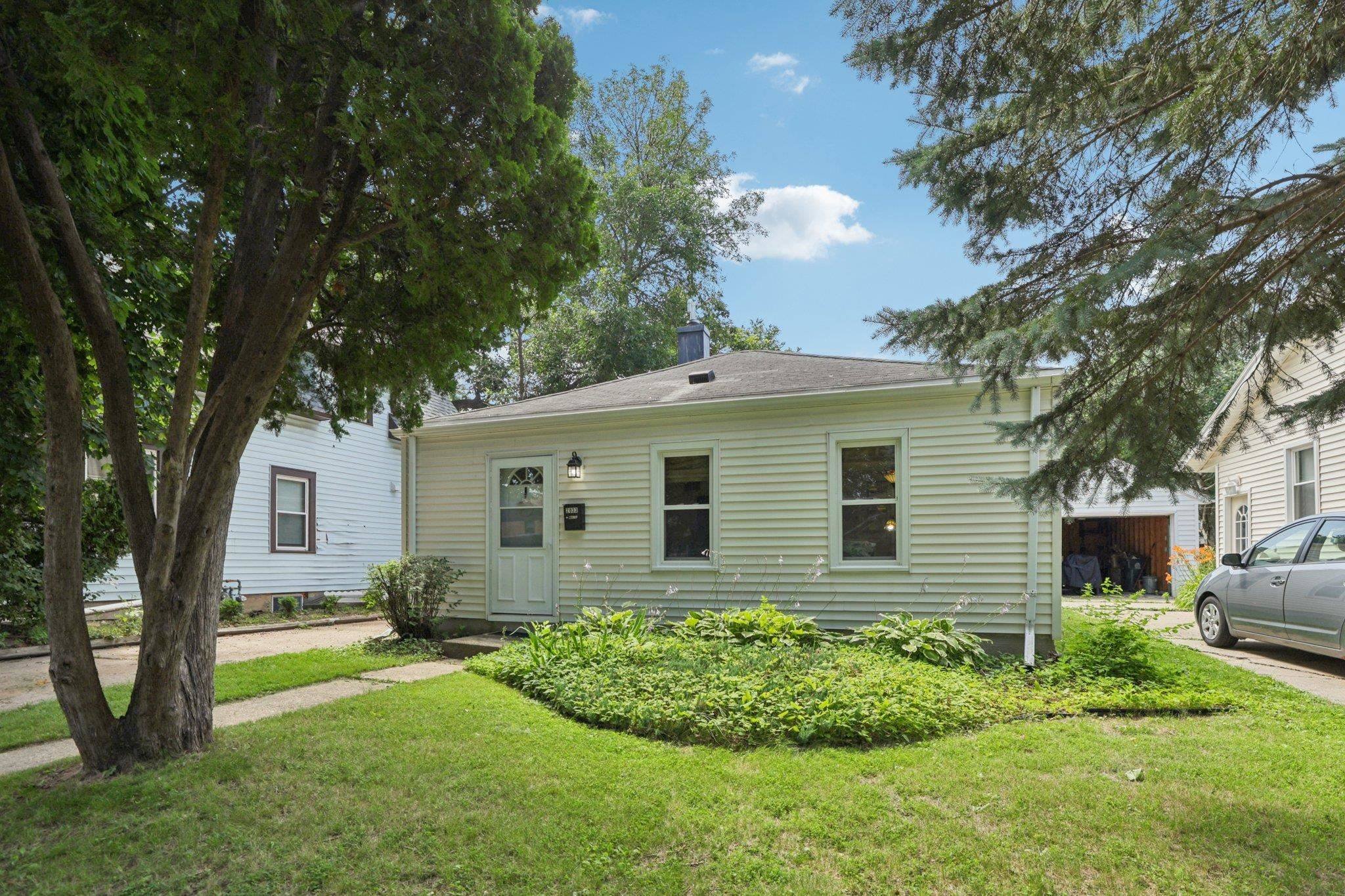 Madison, WI 53705,2833 Barlow Street