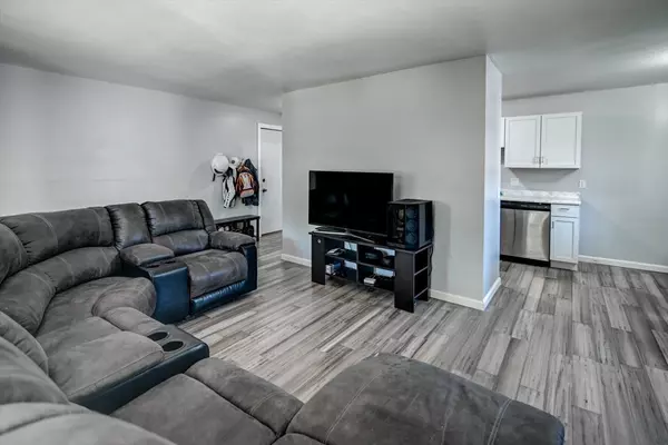 Middleton, WI 53562,5518 Century Avenue #4