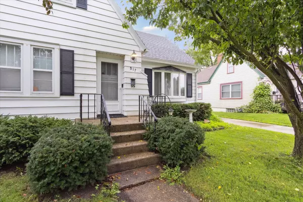 Janesville, WI 53545,917 Eisenhower Avenue