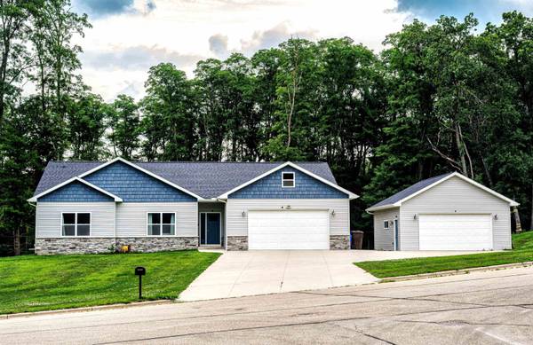 314 Glen Becker Trail, Wisconsin Dells, WI 53965