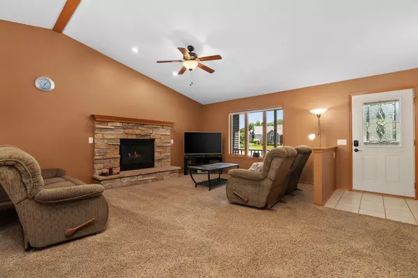 Cross Plains, WI 53528,3141 Bollenbeck Street