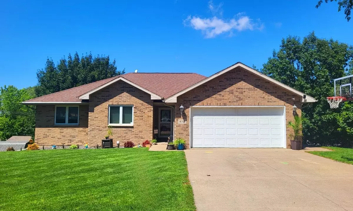 Hazel Green, WI 53811,657 Maryville Heights Drive