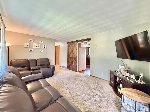 Clinton, WI 53525,406 Hart Drive