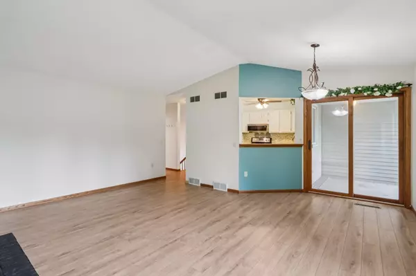 Waunakee, WI 53597,841 Henry Street