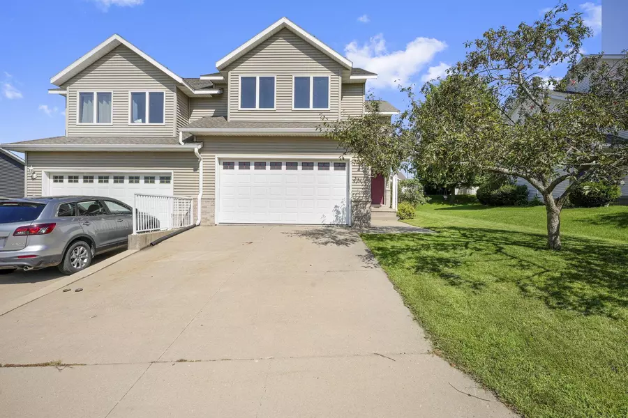 318 Redruth Drive, Dodgeville, WI 53533