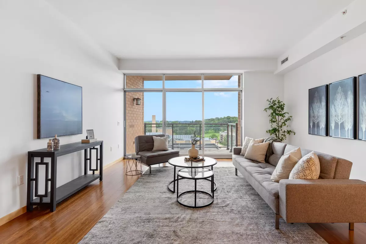 Madison, WI 53705,625 N Segoe Road #702