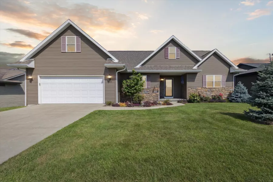 1175 Edgeview Drive, Janesville, WI 53545