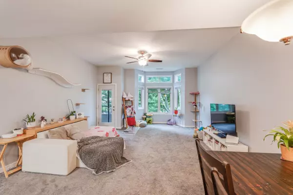 Madison, WI 53713,2127 Luann Lane #6