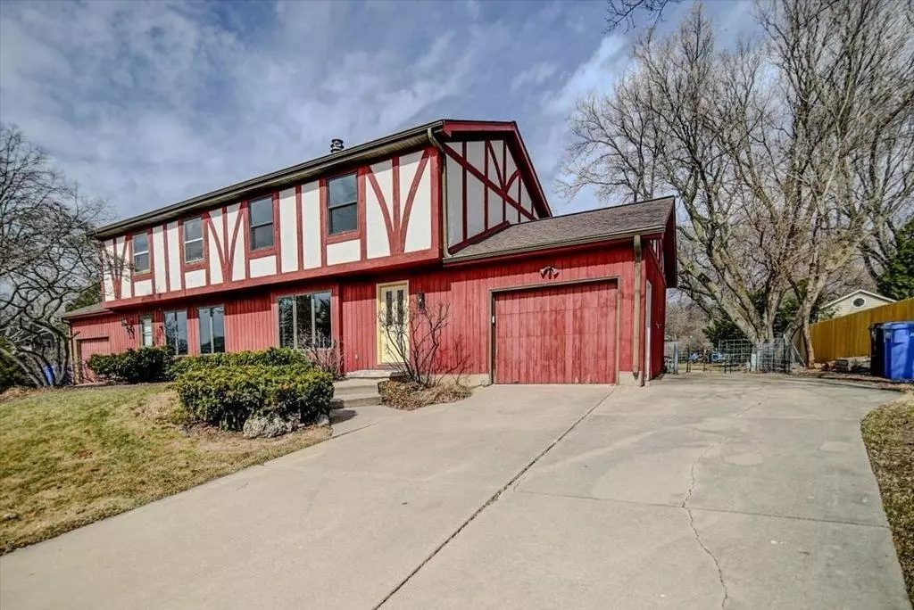 Middleton, WI 53562,7214-16 Mockingbird Lane