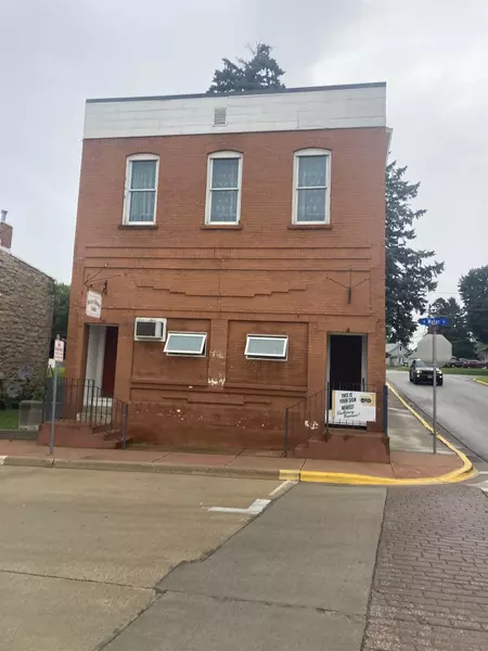 303 W Water Street, Shullsburg, WI 53586-0267