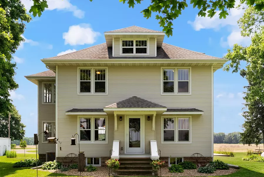 9927 W Stebbinsville Road, Stoughton, WI 53589