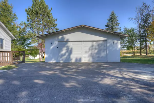 Baraboo, WI 53913,S5667 Old Lake Road